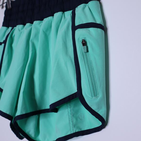 LULULEMON Tracker Short II Stretch Menthol Inkwell Training Active Women's 6 - Picture 5 of 16